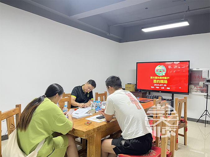 恭喜河南鄭州客戶訂購一套雙聯磨豆腐機設備